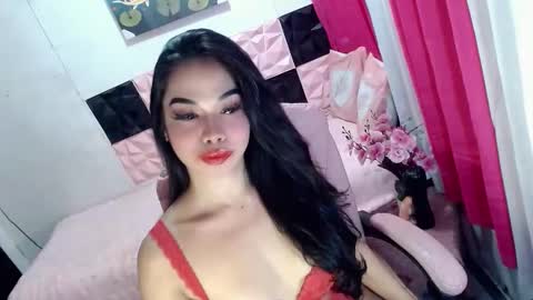 Snapshot of itsme_anastasia69 chatting on October 8, 5:38 am Anna online show from October 8, 5:38 am