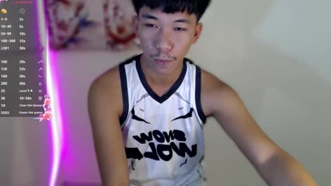 Snapshot of itsme_cxhennn chatting on October 29, 7:32 am itsme_cxhennn online show from October 29, 7:32 am