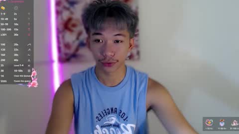 Snapshot of itsme_cxhennn chatting on November 4, 2:32 am itsme_cxhennn online show from November 4, 2:32 am