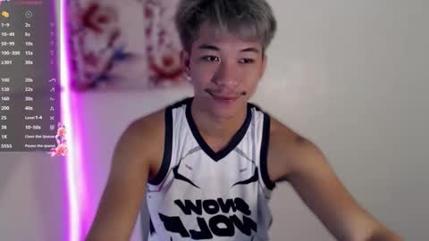 Snapshot of itsme_cxhennn chatting on November 8, 8:07 pm itsme_cxhennn online show from November 8, 8:07 pm