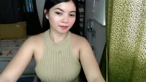 Snapshot of itsme_jo chatting on July 16, 3:45 am itsme_jo online show from July 16, 3:45 am