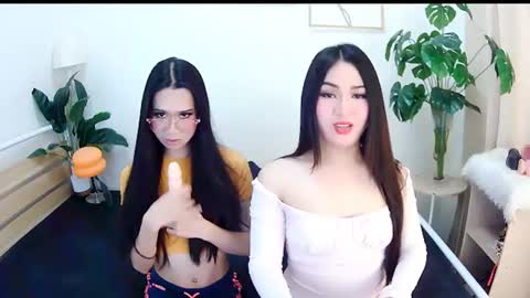 itsme_kat online show from June 12, 4:55 am