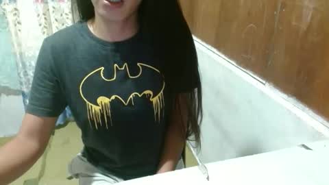 Snapshot of itsmelily05 chatting on February 10, 12:31 pm itsmelily05 online show from February 10, 12:31 pm