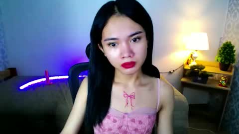 itsmeloveypinay online show from October 7, 10:56 am