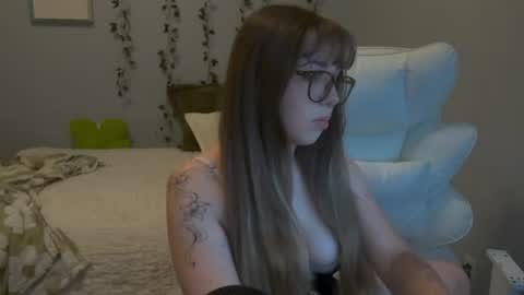Mia Everly online show from August 9, 3:23 am