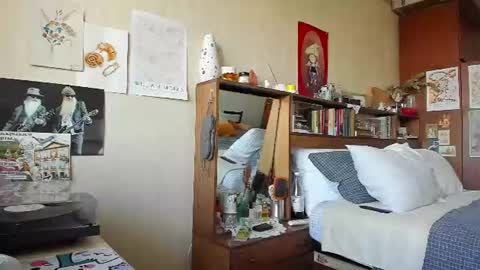 Roxy online show from August 8, 9:11 am