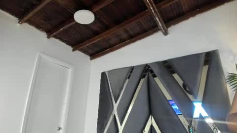 Snapshot of itsmoon_swt_ chatting on July 18, 4:33 pm Moon online show from July 18, 4:33 pm