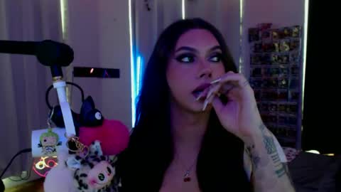 Nicki Foxx online show from May 15, 12:17 am