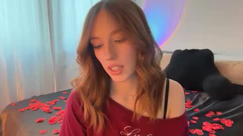 Shea  online show from February 13, 10:39 pm