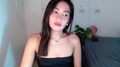 itsurgil_kloeh online show from June 28, 6:47 pm