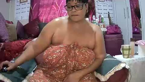 itumeleng74 online show from February 10, 7:12 am