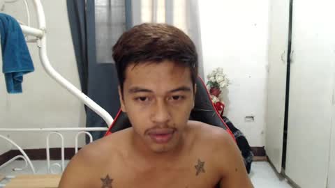Snapshot of itzme_jhonfred chatting on July 9, 2:48 am Jhonfred online show from July 9, 2:48 am