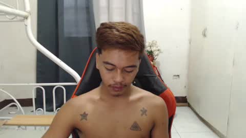Snapshot of itzme_jhonfred chatting on July 20, 5:33 am Jhonfred online show from July 20, 5:33 am
