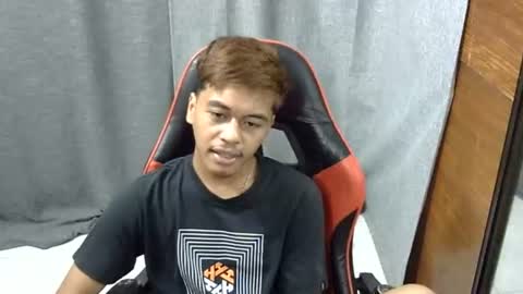 Snapshot of itzme_jhonfred chatting on July 25, 11:08 am Jhonfred online show from July 25, 11:08 am