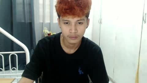 itzme_john online show from June 17, 4:48 am
