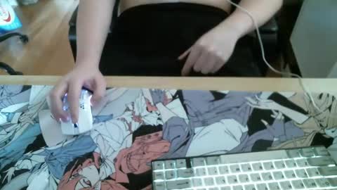 Snapshot of itzpillow_ chatting on February 7, 4:14 pm itzpillow_ online show from February 7, 4:14 pm