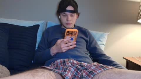 itzzk3nt online show from April 25, 3:42 am