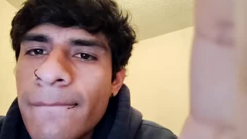 Snapshot of ivan20594229 chatting on February 7, 9:26 am ivan20594229 online show from February 7, 9:26 am