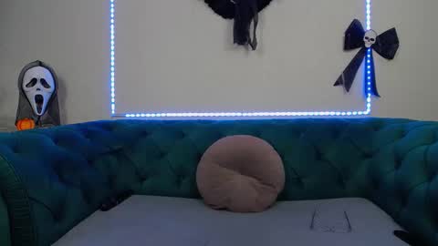 ivanacharm online show from October 30, 4:58 am