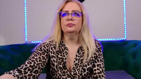 ivanacharm online show from June 17, 3:20 am