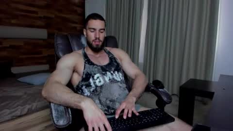 IvanHydee online show from June 24, 4:22 am