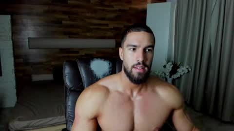 IvanHydee online show from July 8, 4:17 am