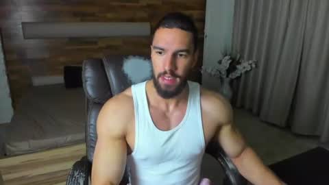IvanHydee online show from July 18, 4:38 am