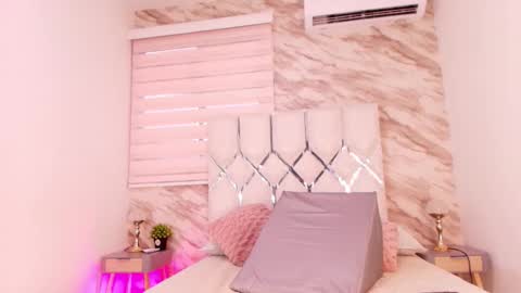 ivanna online show from February 10, 7:40 pm