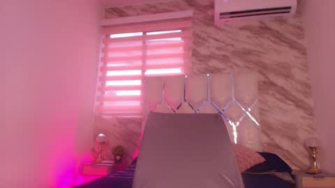 Snapshot of ivanna_vega_ chatting on March 28, 7:35 pm ivanna online show from March 28, 7:35 pm