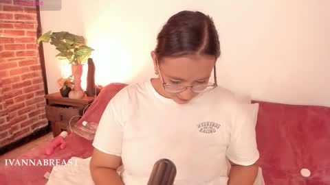 Ivannabreast online show from February 17, 12:29 am