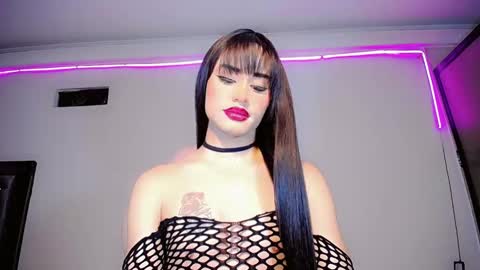 Snapshot of ivannahot23 chatting on February 28, 6:32 am ivannahot23 online show from February 28, 6:32 am