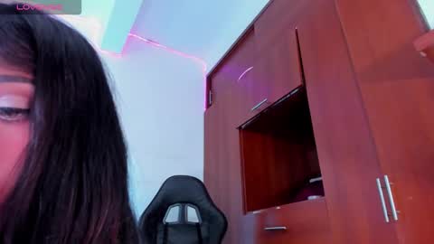 Snapshot of ivannapretyts chatting on December 17, 4:24 pm ivannapretyts online show from December 17, 4:24 pm