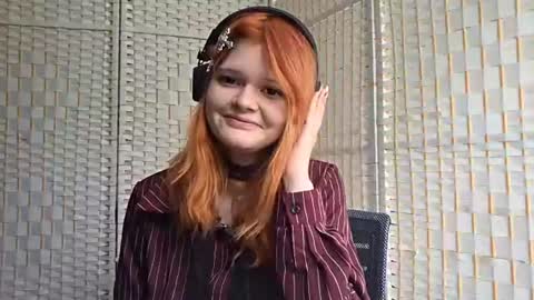 Snapshot of ivelissemickelberry chatting on July 1, 9:55 am Sakura online show from July 1, 9:55 am