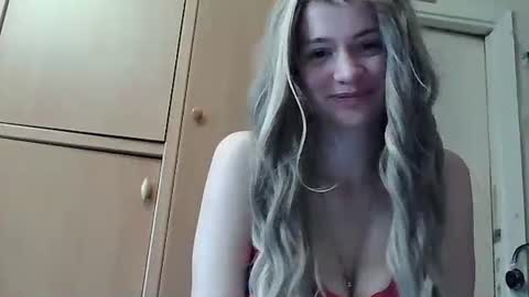 ivetta911 online show from December 5, 9:29 am