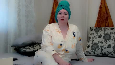 Snapshot of ivettasplash chatting on January 15, 2:38 am IrennaSplash online show from January 15, 2:38 am