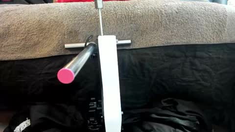 Ivis  online show from March 4, 2:17 am