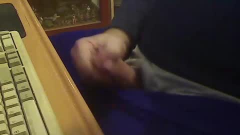 Snapshot of ivn3069 chatting on December 23, 9:18 pm ivn3069 online show from December 23, 9:18 pm