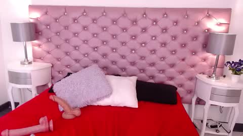 IvonnyBon online show from February 24, 3:26 am