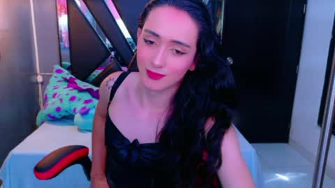 ivony giselle online show from April 1, 2:25 pm