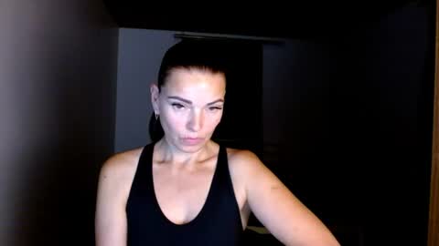 Lana online show from July 8, 9:30 pm