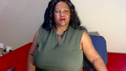 IVORYTITS48 online show from June 13, 6:06 pm