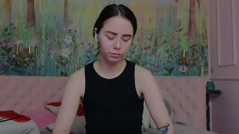 Snapshot of ivorywood_ chatting on May 28, 6:27 pm ivorywood_ online show from May 28, 6:27 pm