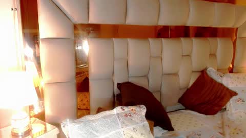 Snapshot of ivvysoul chatting on December 13, 7:53 pm ivvysoul online show from December 13, 7:53 pm