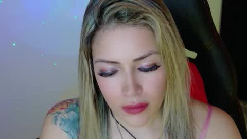 Snapshot of ivy__taylorr chatting on November 26, 9:27 pm Diana Rojas online show from November 26, 9:27 pm