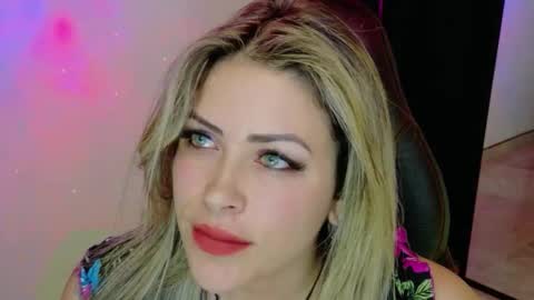 Snapshot of ivy__taylorr chatting on November 30, 5:50 pm Diana Rojas online show from November 30, 5:50 pm