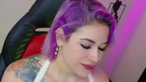 Diana Rojas  online show from June 18, 4:02 am
