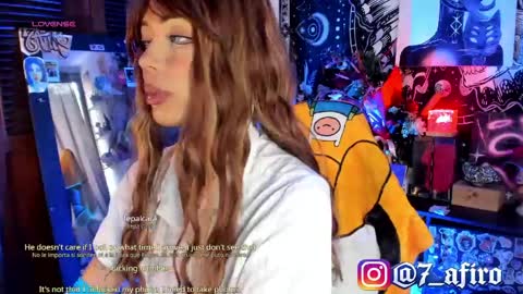  -    online show from May 19, 8:37 pm