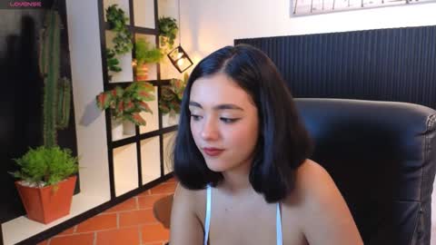 Snapshot of ivy_gail chatting on November 16, 4:18 am IVY online show from November 16, 4:18 am