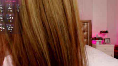 Ivy Myaa online show from December 15, 8:25 pm