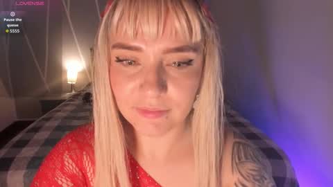 Snapshot of ivy_ragnar chatting on December 17, 4:51 am Pamela online show from December 17, 4:51 am